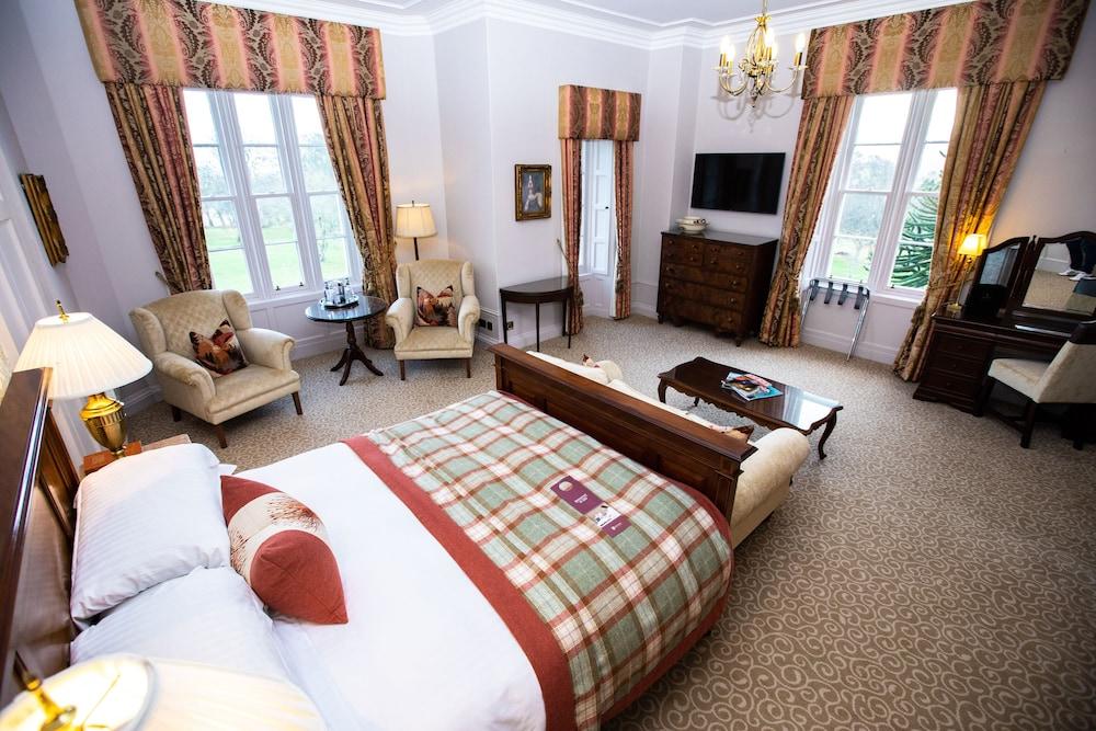 Maison d'hôtes Macdonald Pittodrie House à Chapel of Garioch Extérieur photo
