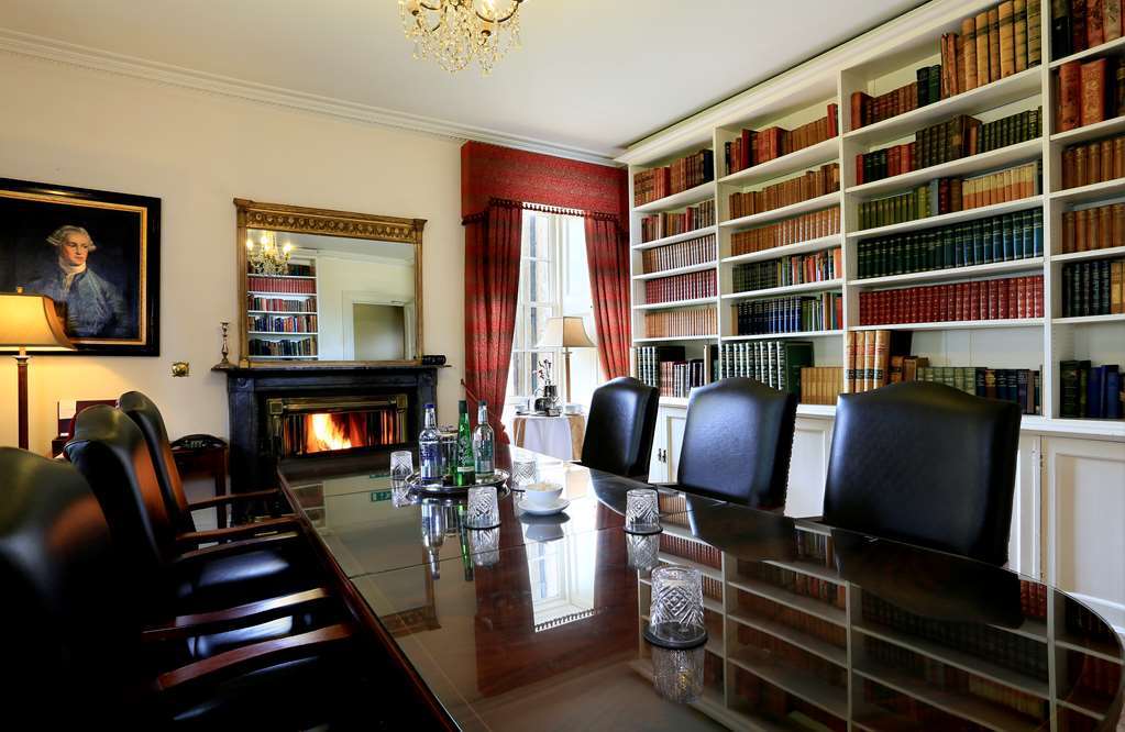 Maison d'hôtes Macdonald Pittodrie House à Chapel of Garioch Extérieur photo
